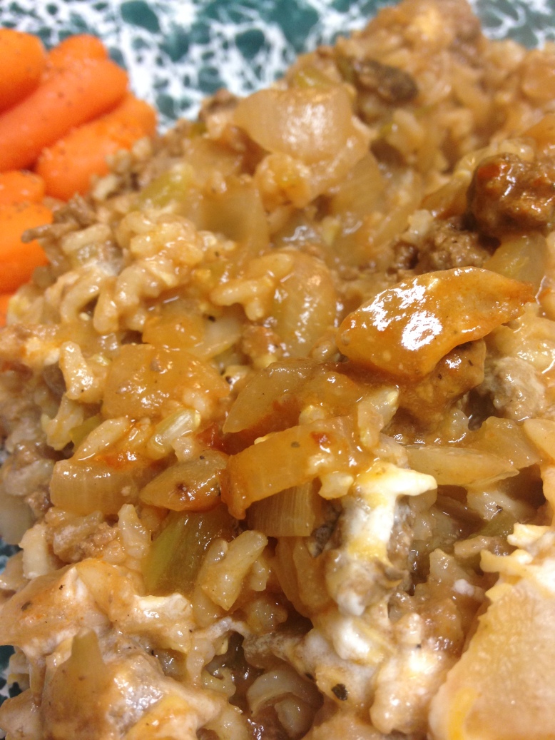 Ground Beef Casserole - Rebekah and her Ramblings. A shockingly healthy and tasty cold night casserole!